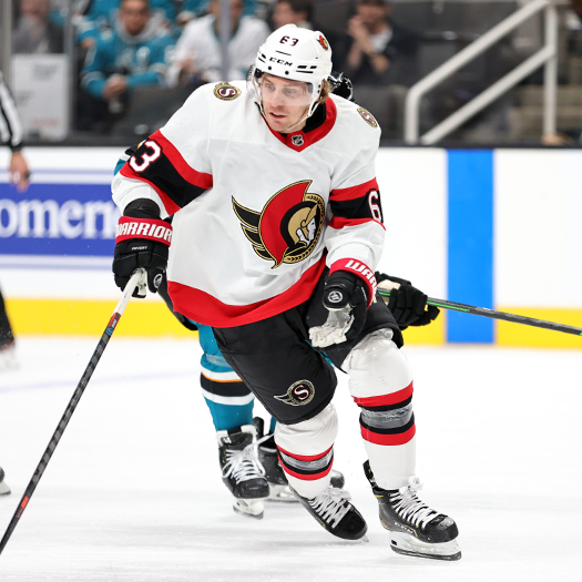 Tyler Ennis controls the puck