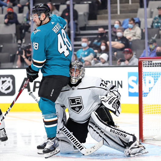 Tomas Hertl (48) collides with Kings' goalie Jonathan Quick