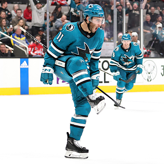 Luke Kunin celebrates his third period go ahead goal