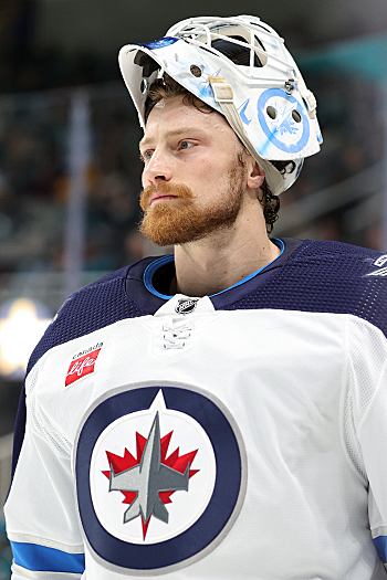 Jets goalie Laurent Brossoit