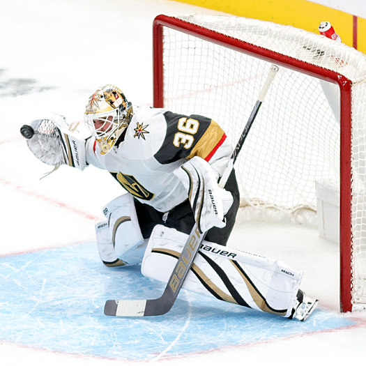 Golden Knights goalie Logan Thompson stopped 29 shots to earn a shutout win